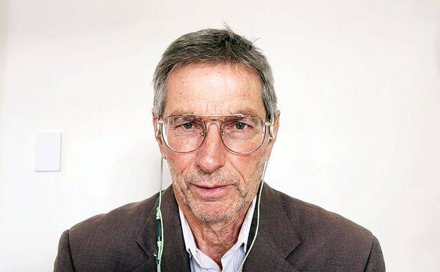 틸먼 러프 호주 멜버른대 교수가 지난달 30일 국민일보와 인터뷰하고 있다. 러프 교수는 2017년 노벨평화상을 받은 국제기구 핵무기폐지공동행동(ICAN)의 창립자다. 그는 “핵 분야의 군비 통제가 완전히 붕괴하고 있다”며 증가하는 무력 분쟁에 대한 우려를 나타냈다.              화상 인터뷰 캡처