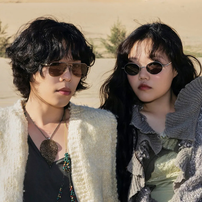 정규 4집 ‘개화’를 발매한 악뮤 이찬혁-이수현. (사진=영감의 샘터)