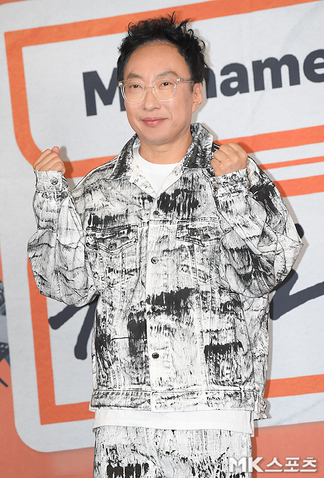 방송인 박명수가 씨피엔터테인먼트와 전속계약을 체결하고 새로운 활동에 나선다. / 사진  = 천정환 기자