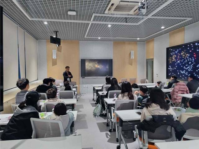 ‘동국천문대’ 체험형 아카데미가 진행되고 있다. 동대문구청 제공