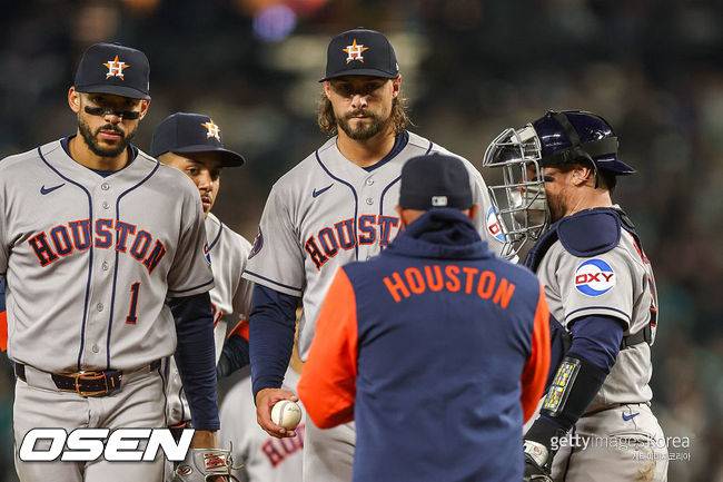 [사진] 휴스턴 라이언 와이스가 교체되고 있다. ⓒGettyimages(무단전재 및 재배포 금지)