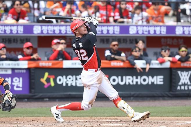 ▲ 시범경기 타격이 좋지 않았던 데일은 정규시즌 개막 후 3할 타율과 4할 출루율을 모두 달성하며 박찬호의 공백을 메워가고 있다 ⓒKIA타이거즈