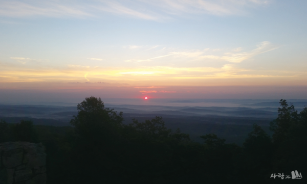 차의 낙서도 AT관련. "무슨 수를 써서라도 AT를 완주해라!" - 이런느낌