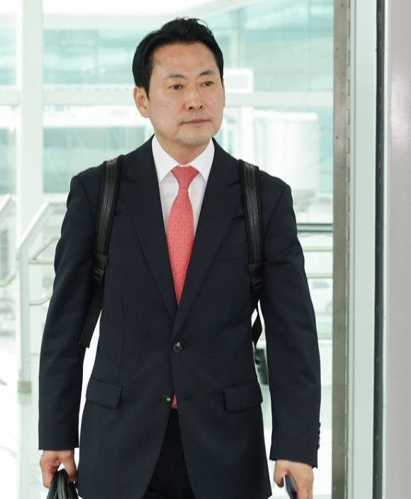 국민의힘 장동혁 대표가 미국 방문 일정을 사흘 앞당겨 지난 11일 워싱턴DC로 출국했다. 장 대표는 12일 페이스북을 통해 "저는 어제, 세계의 자유를 지키는 최전선 워싱턴으로 출발했다"고 밝혔다. [사진=연합뉴스]