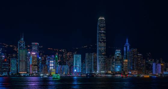 홍콩 빅토리아 하버의 야경. 온갖 산해진미를 맛볼 수 있는 세계 미식의 본고장이기도 하다. 백종현 기자