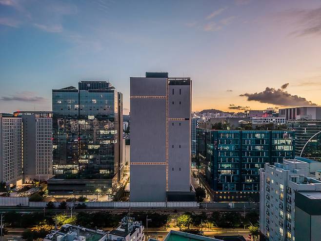 케이스퀘어 가산디지털센터 전경.코람코자산운용