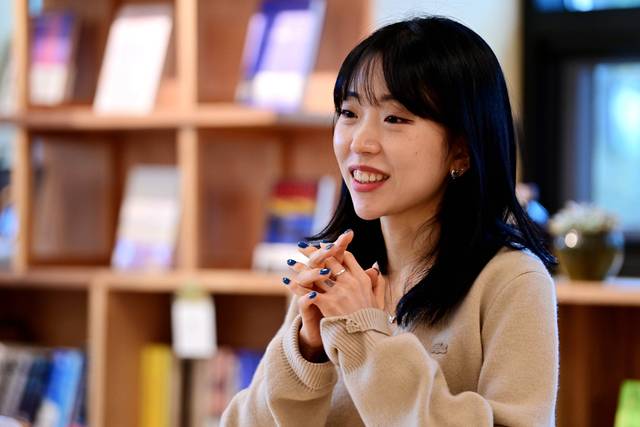 천선란 작가 신간 아무도오지않는곳에서 인터뷰  2025.10.21 문호남 기자