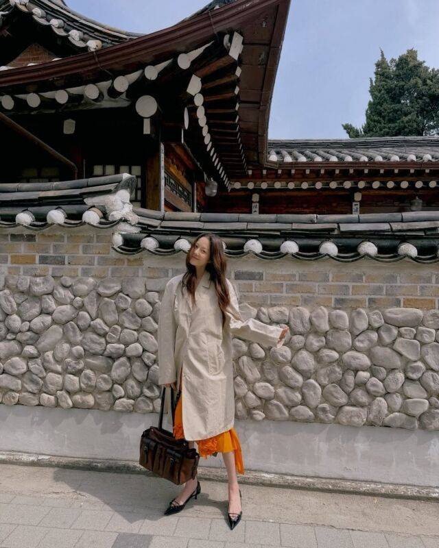 고현정이 세련된 봄 패션과 독보적인 분위기로 근황을 전했다. / 고현정 SNS