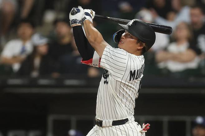 시카고 화이트삭스 무라카미 무네타카가 15일 탬파베이전에서 타격을 하고 있다. AFP연합뉴스