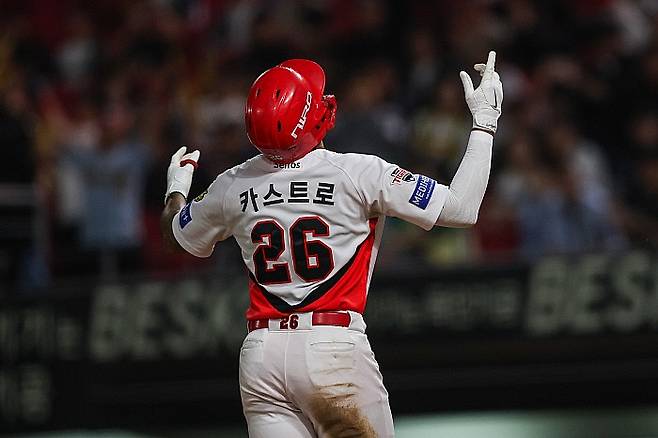 16일 2점 역전 홈런을 쏘아올린 카스트로. KIA구단 제공