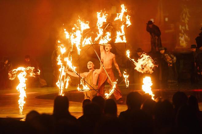 에버랜드, 신규 서커스 공연 '윙즈 오브 메모리' 한 장면(사진제공=삼성물산리조트부문)