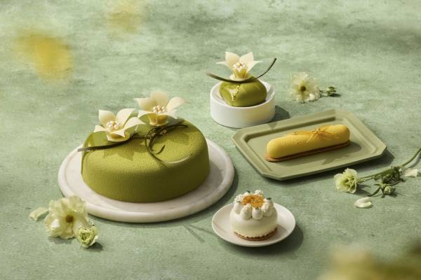 페어몬트 서울 더 아트리움 라운지 봄 시즌 케이크 3종.&nbsp;ⓒ페어몬트 서울