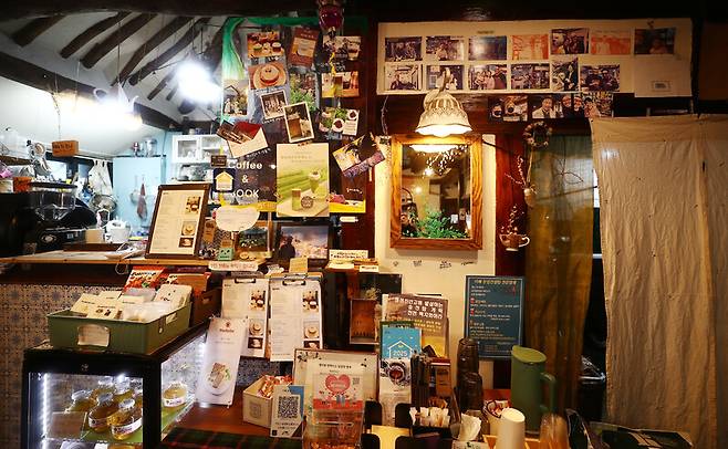 ‘카페공간153’ 내부. 박미향 선임기자