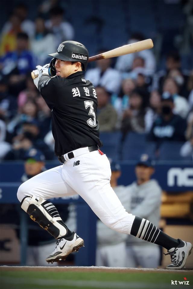 최원준은 16일 친정 NC에 4안타로 비수를 꽂았다. 사진=KT 제공