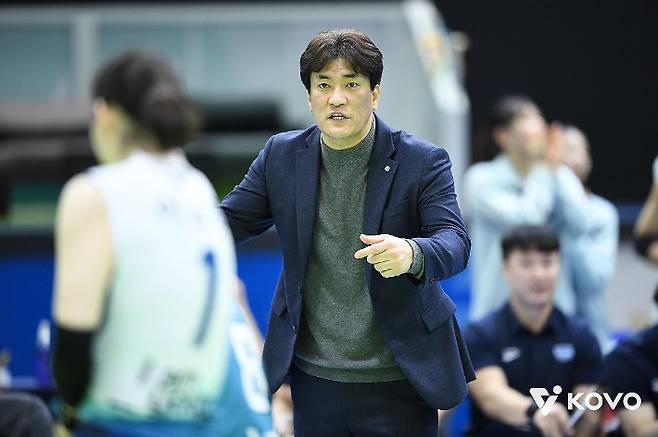 차상현 감독. 한국배구연맹