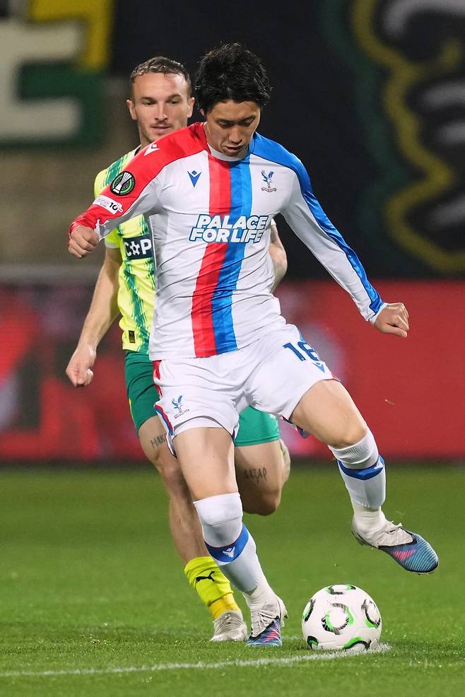 가마다 다이치는&nbsp;피오렌티나와 유럽축구연맹 콘퍼런스리그(UECL)&nbsp;8강 2차전을 하루&nbsp;앞둔 15일(한국시간)&nbsp;기자회견에서 자신의 미래에 대해 “아직 아무것도 결정하지 않았다”고 밝혔다. 라마카｜AP뉴시스