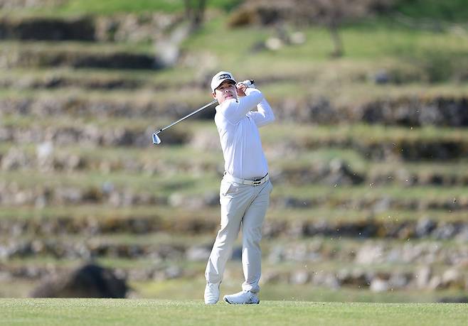 2026시즌 KPGA 투어 1호 버디를 생산한 김학형. 사진제공 | KPGA