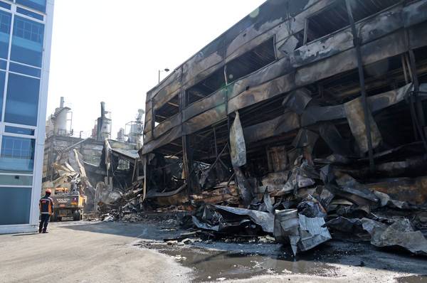 대형&nbsp;화재가 발생했던&nbsp;대전&nbsp;대덕구 안전공업의 건물이 골격만 남아 있다. 2026.3.21 [사진=연합뉴스]