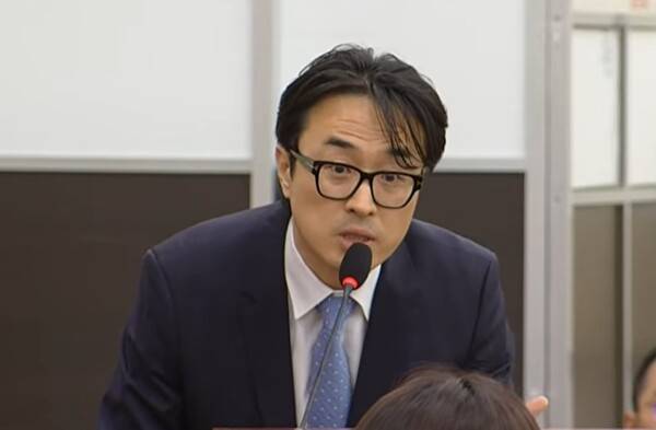 호승진 전 검사가 16일 국회 '윤석열 정권 정치검찰 조작기소 의혹 사건 진상규명' 국정조사특별위원회에서 열린 대장동·위례 개발비리 및 김용 전 민주연구원 부원장 관련 의혹 사건에 대한 청문회에서 의원 질의에 답하고 있다. 2026.4.16.&nbsp;채널A 현장 영상 갈무리