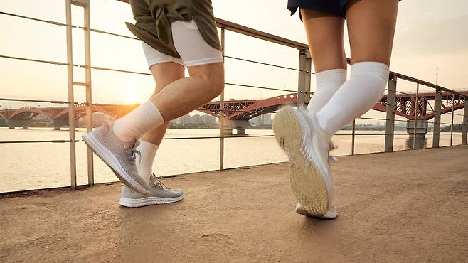 뒤꿈치의 찌릿한 통증은 근육통이 아닌 아킬레스건염의 신호일 수 있다 | 출처: 클립아트코리아