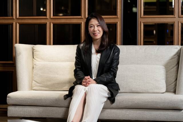 배우 염혜란이 <더팩트>와 만나 영화 '내 이름은' 공개 기념 인터뷰를 진행했다. 극 중 정순 역을 맡은 그는 이번 영화를 통해 관객들에게 또 한 번 울림을 전했다. /렛츠필름, 아우리 픽쳐스