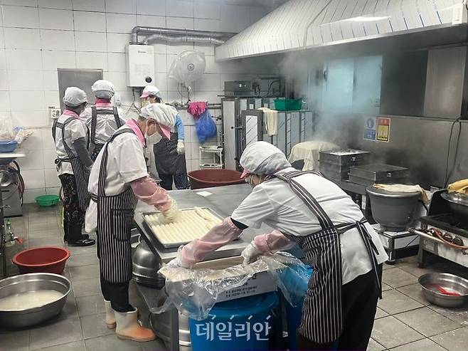 원주시니어클럽 동네방앗간. ⓒ한국노인인력개발원