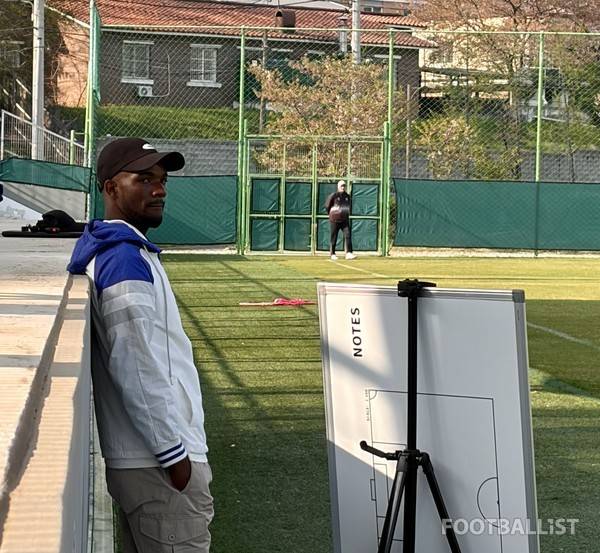 맥팔른 마푸타 치주물루유나이티드 감독. 김진혁 기자