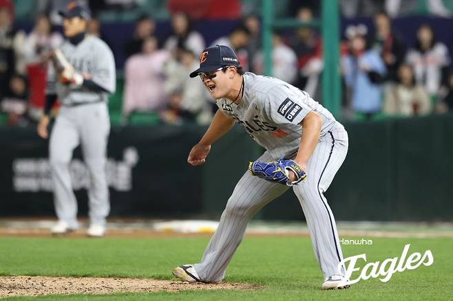 지난해 포스트시즌 부진을 극복하지 못하고 올 시즌에도 고전하고 있는 김서현. 한화 제공