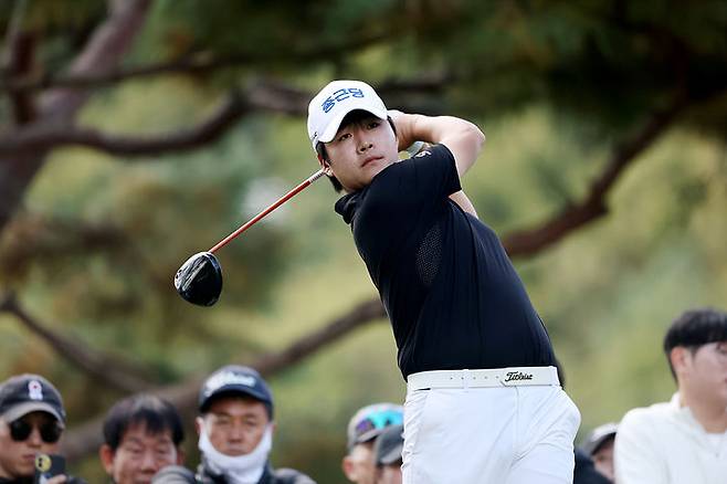 [서울=뉴시스] 지난해 한국프로골프(KPGA) 투어와 DP 월드투어가 공동 주관하는 제네시스 챔피언십에 출전한 김민규. (사진=KPGA 홈페이지 캡처) 2025.10.23. photo@newsis.com *재판매 및 DB 금지