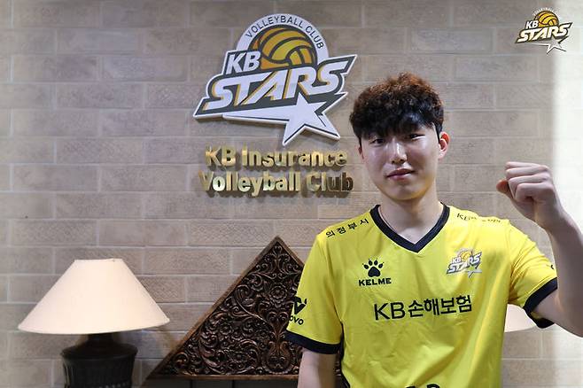 [서울=뉴시스] 남자 프로배구 KB손해보험이 17일 리베로 장지원을 프리에이전트(FA)로 영입했다. (사진=KB손해보험 제공) 2026.04.17. *재판매 및 DB 금지