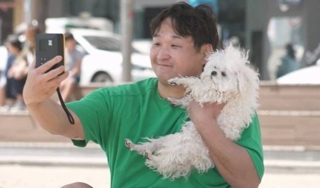 ▲ 구성환과 꽃분이. 출처| MBC '나혼자 산다'