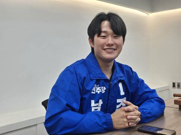 더불어민주당 주경민 남구 의원 예비후보는 지난 14일 시민언론 민들레와 대구 중구에 위치한 민주당 대구시당에서 만나 '청년이 바라본 대구'에 대해 이야기를 나눴다. 2026.4.17. 김민주 기자