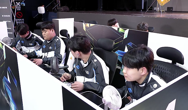 매치1 치킨을 따낸 경북 어센더스.