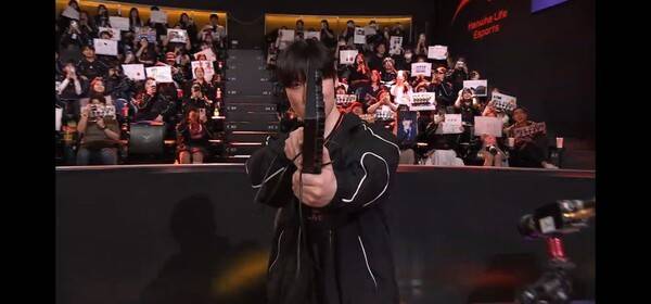 18일 서울 종로구 롤파크에서 열린 '2026 리그 오브 레전드 챔피언스 코리아(LCK)' 정규 시즌 1경기 2세트에서 한화생명e스포츠가 젠지를 세트스코어 2대0으로 꺾었다.(HLE & GEN =2:0)./사진=네이버 치지직 라이브영상 캡처