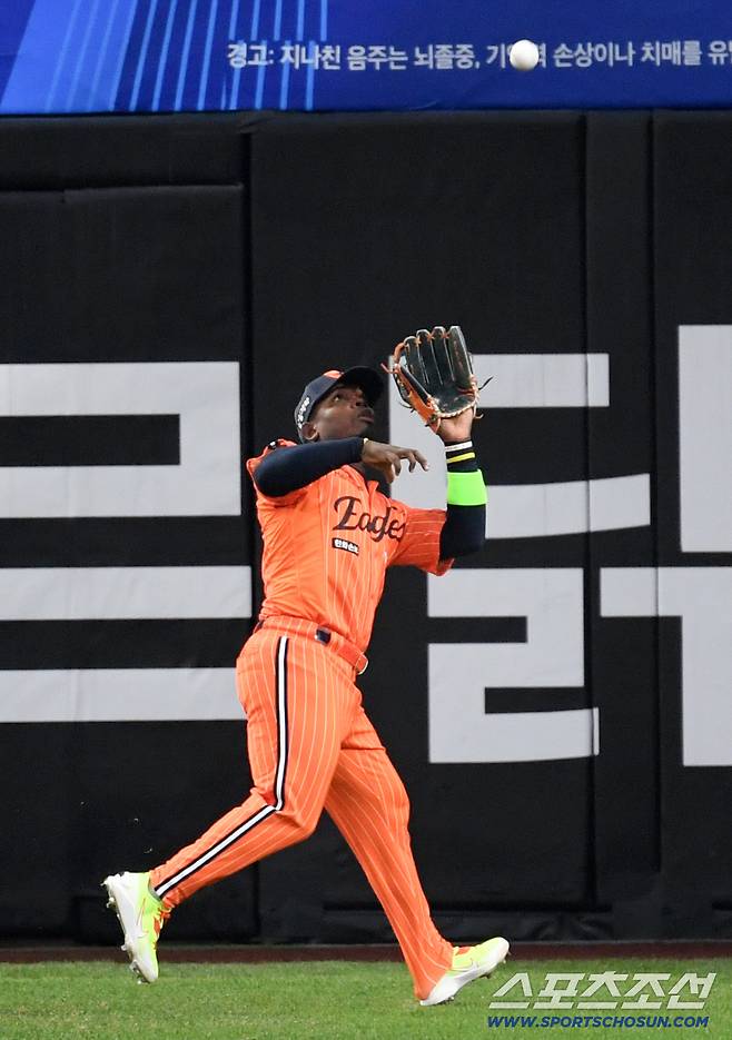 10일 대전 한화생명볼파크에서 열린 한화와 KIA의 경기. 한화 페라자가 수비를 하고 있다. 대전=박재만 기자 pjm@sportschosun.com/2026.04.10/