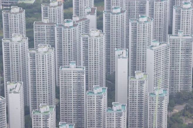 서울 송파구 서울스카이에서 본 일대 아파트.  연합뉴스