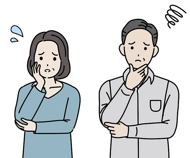 월세 연체와 퇴거 지연으로 손실이 커지는 상황에서 대응을 망설이는 임대인의 모습을 표현한 이미지. 게티이미지뱅크