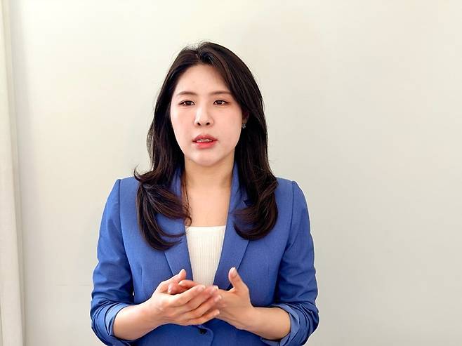 김슬지 전북도의원이 최근 더불어민주당 전북특별자치도지사 후보 경선 과정에서 불거진 식비 대납 의혹 제기에 억울한 심경을 토로하고 있다.