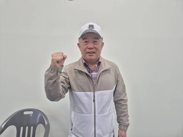 박종선 화성시체육회장이 18일 경기 광주시 탄벌체육관서 ‘제72회 경기도체육대회 2026 광주’ 1부 우승 기자간담회를 마치고 기념사진을 찍고 있다. 임창만기자