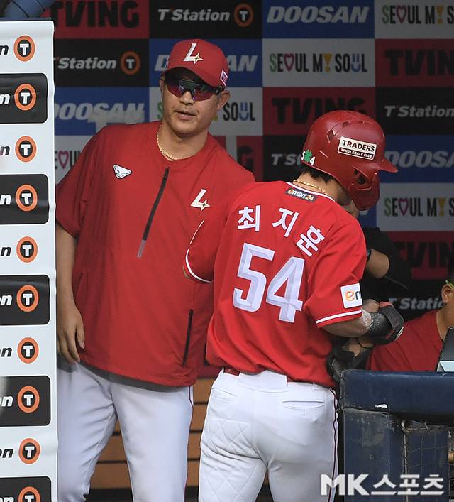 18일 NC전에서 홈런을 쏘아올린 최지훈. 사진=천정환 기자