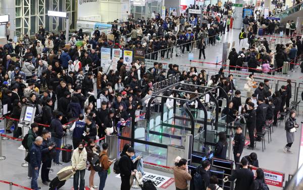 김해공항 내부./사진=연합뉴스