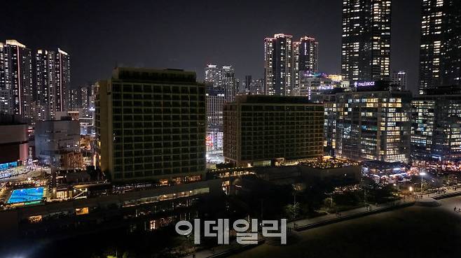 어스아워 캠페인에 동참한 파라다이스 호텔 부산 (사진=파라다이스)