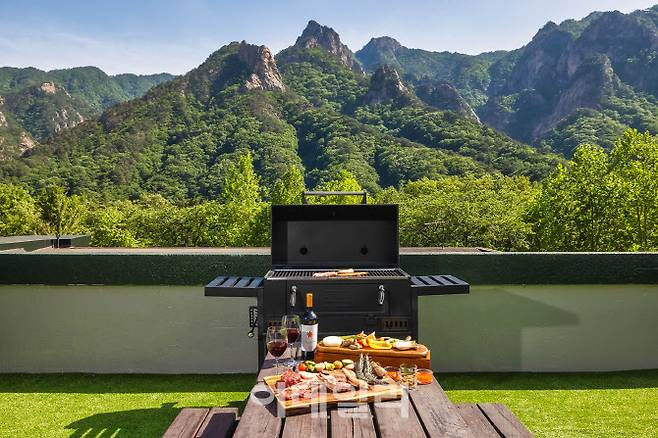 이랜드파크 켄싱턴호텔 설악 바비큐 인 포레스트 패키지 이미지 (사진=켄싱턴호텔앤리조트)