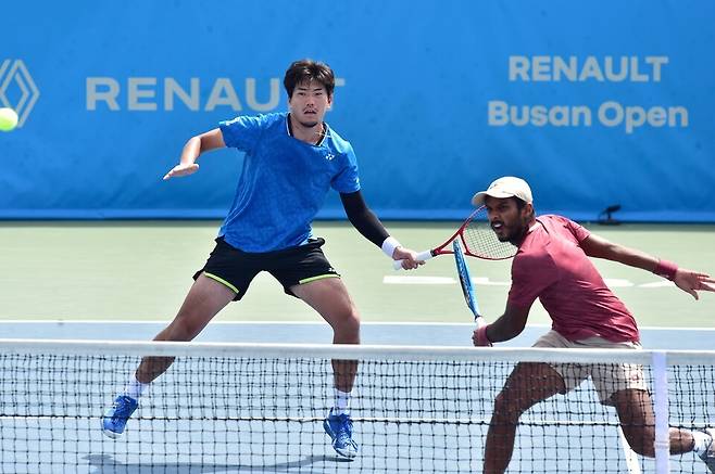 찬드라세카르, 유즈키 복식 플레이