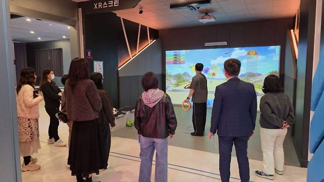 용인특례시의 '가상현실 스포츠 체험센터' 프로그램 모습. 용인시 제공