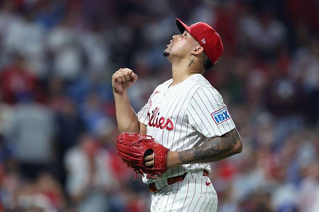 <yonhap photo-1625="">근육 부상으로 전열에서 이탈한 필라델피아 마무리 투수 조안 듀란. [AFP=연합뉴스]</yonhap>