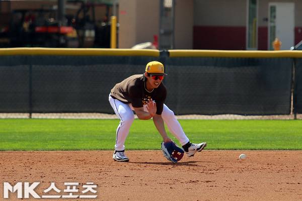 샌디에이고는 내야 백업이 부족한 상황에서도 송성문을 트리플A에 남겨뒀다. 그에게 더 많은 성장이 필요하다고 본 것으로 보인다. 사진= MK스포츠 DB