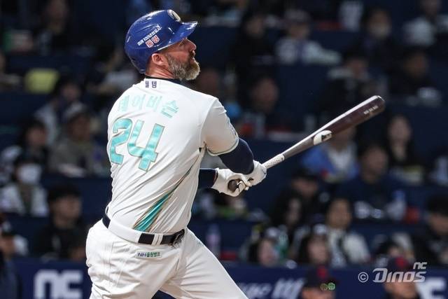 데이비슨은 19일 SSG전에서 쐐기 투런포를 쏘아올렸다. 사진=NC 제공