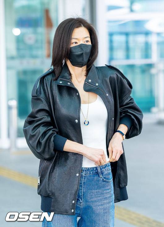 바디수트가 어색하지만..