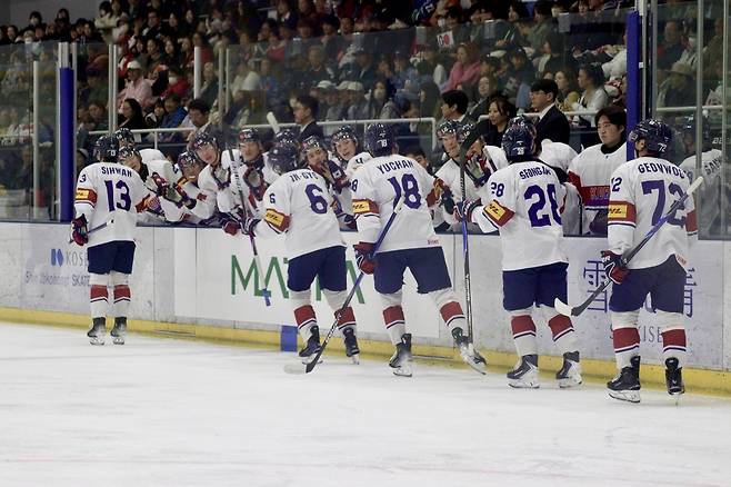 일본에 2연패 한 한국 남자 아이스하키 [대한아이스하키협회 제공. 재판매 및 DB 금지]